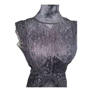 Lace sheer body suit with built in bra‎ size large in black